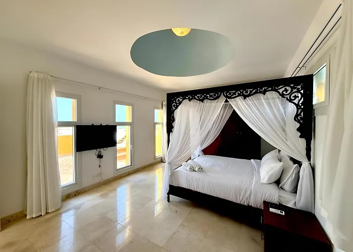 Stunning Pool And Sea View Villa, Al Dora Resort,
